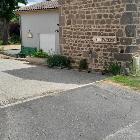 בית נופש La Bergerie Des Moureres Trezioux